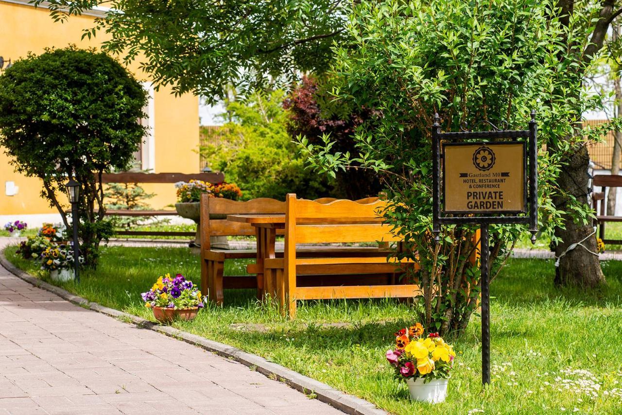 Gastland M0 Hotel & Conference Center Szigetszentmiklós Exterior foto
