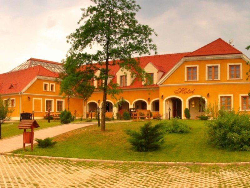 Gastland M0 Hotel & Conference Center Szigetszentmiklós Exterior foto